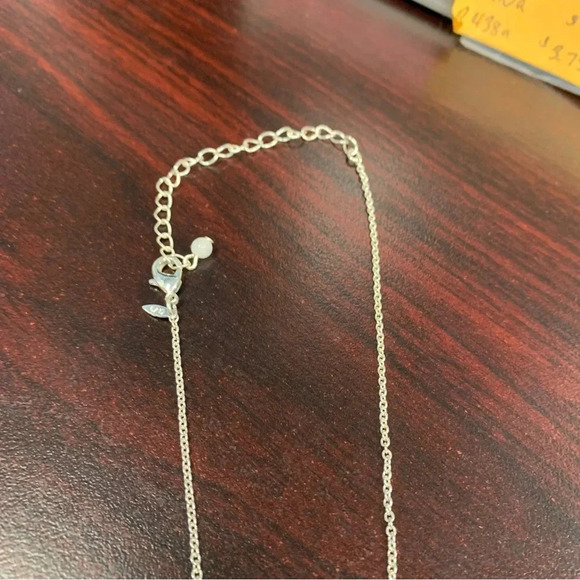 Avon Illinois pendant necklace 21” adjustable length - Picture 4 of 4